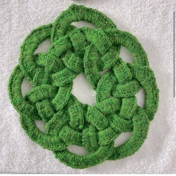 Vintage  Crochet Pot Holders Trivets x 2 - Picture 4 of 8